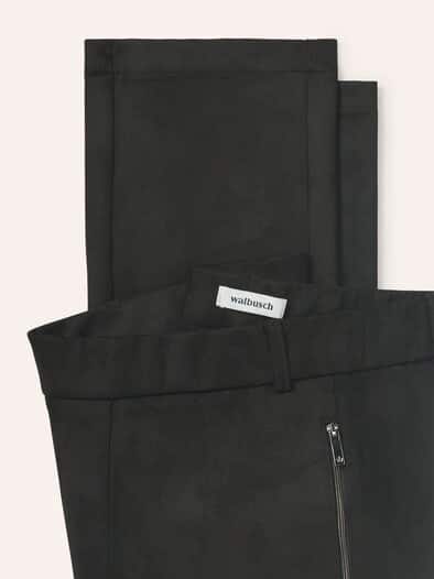 Suede Hose aus elastischem Material Schwarz
