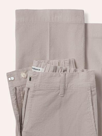 Marlene Hose aus weichem Cord Soft Sesam
