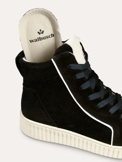 Thermolite Hightop Sneaker Schwarz