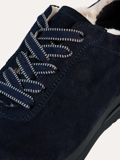 Lammfell-Sneaker Marine