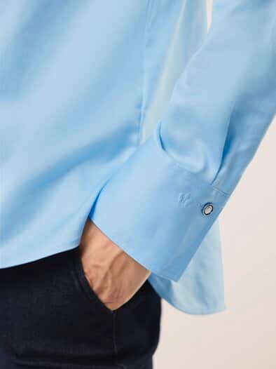 Baumwollbluse mit langer Manschette Skyblue