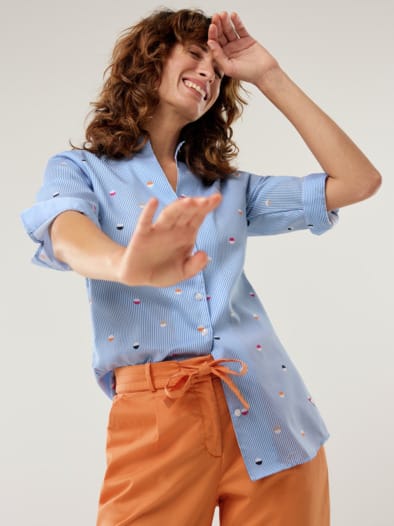 Extraglatt-Bluse Kelchkragen Tupfen Königsblau