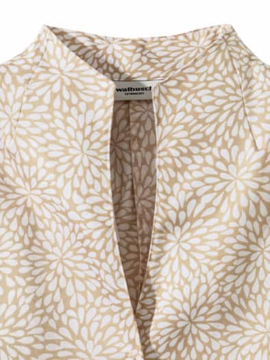 Extraglatt-Bluse Kelchkragen Minimal Safaribeige