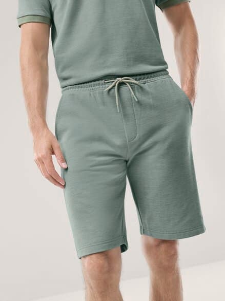 Freizeitshorts Extraglatt Salbei