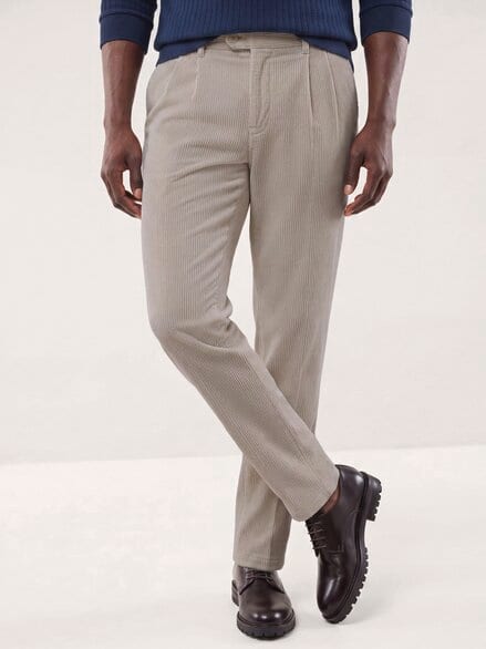 Cordhose mit Bundfalte Offwhite