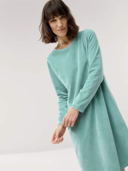 Nicki Kuschel Kleid Gletschergrün Nicki Kuschel Kleid Gletschergrün