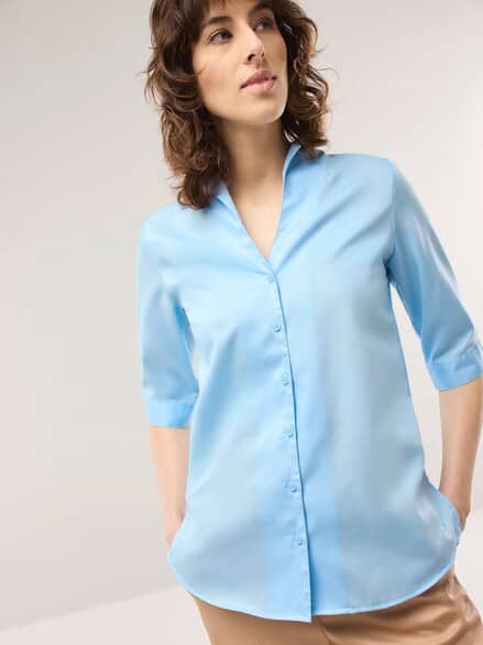 Extraglatt-Bluse Kelchkragen Skyblue Extraglatt-Bluse Kelchkragen Skyblue