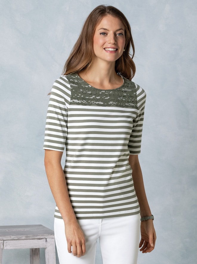 Ringelshirt mit Spitze Ringelshirt mit Spitze