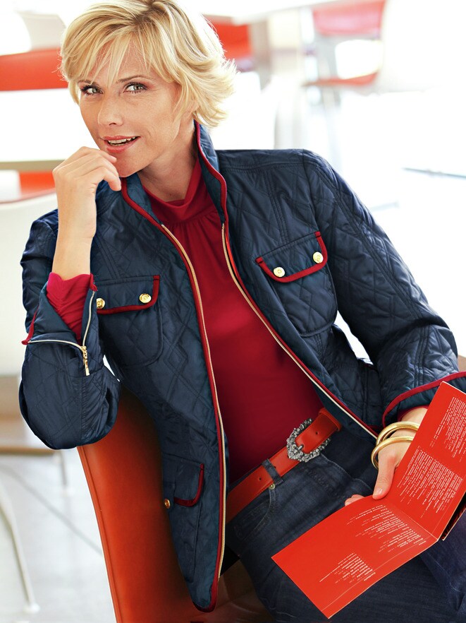 Steppblazer/ -jacke Dame (Posten) Steppblazer/ -jacke Dame (Posten)