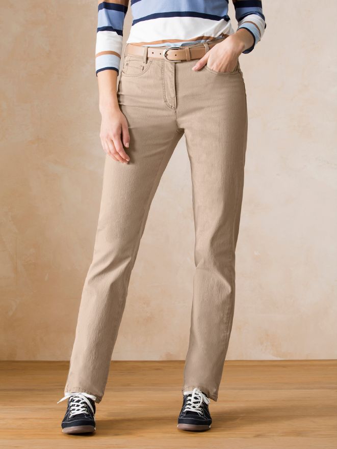 Passform-Jeans Feminine Fit Passform-Jeans Feminine Fit
