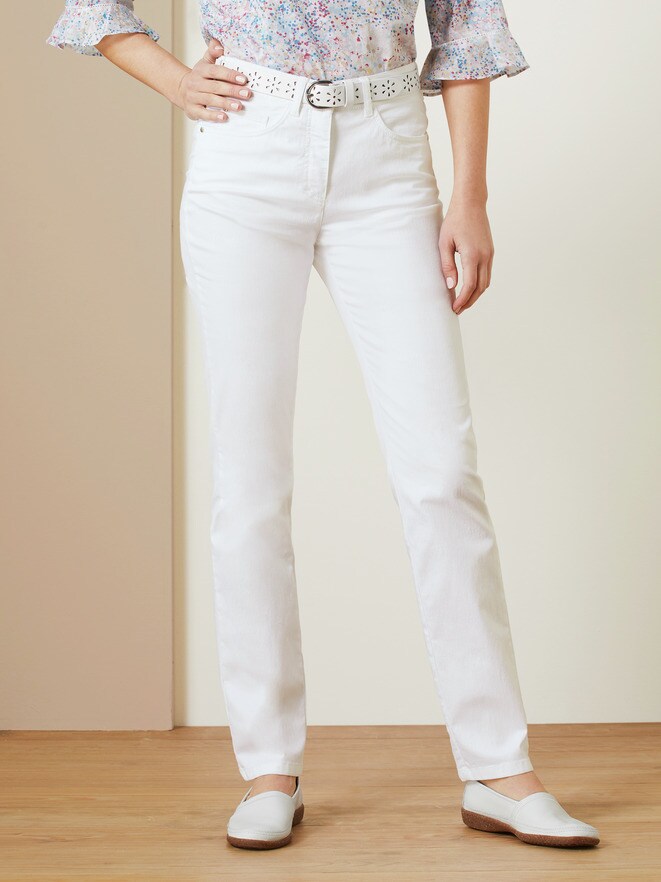 Passform-Jeans Feminine Fit Passform-Jeans Feminine Fit