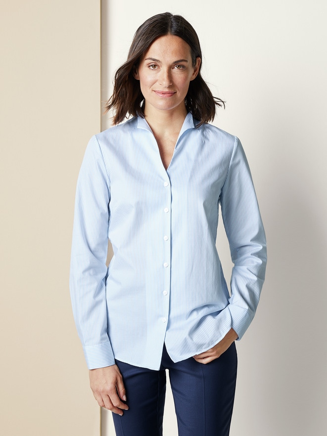 Extraglatt-Bluse Kelchkragen Extraglatt-Bluse Kelchkragen