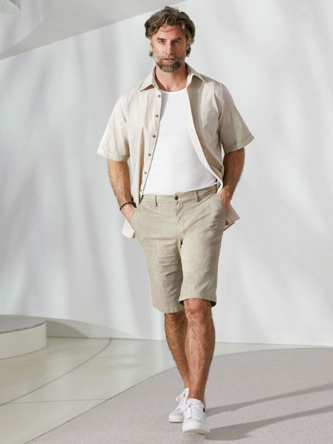 Outfit Freizeit-Hemd Reiseleinen Outfit Freizeit-Hemd Reiseleinen