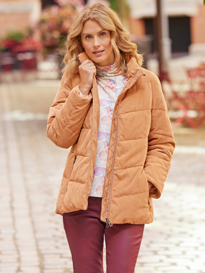 Outfit Softcord Steppjacke