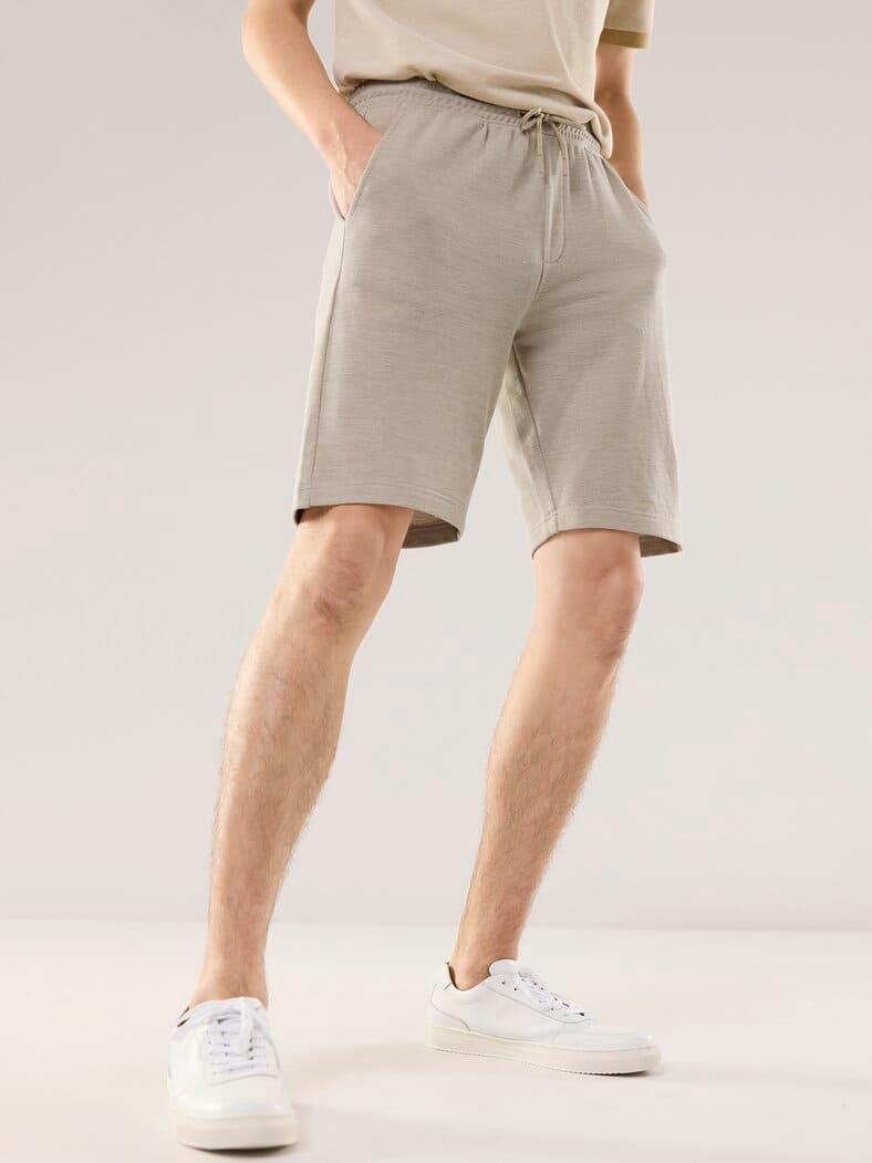 Freizeitshorts Extraglatt Sand