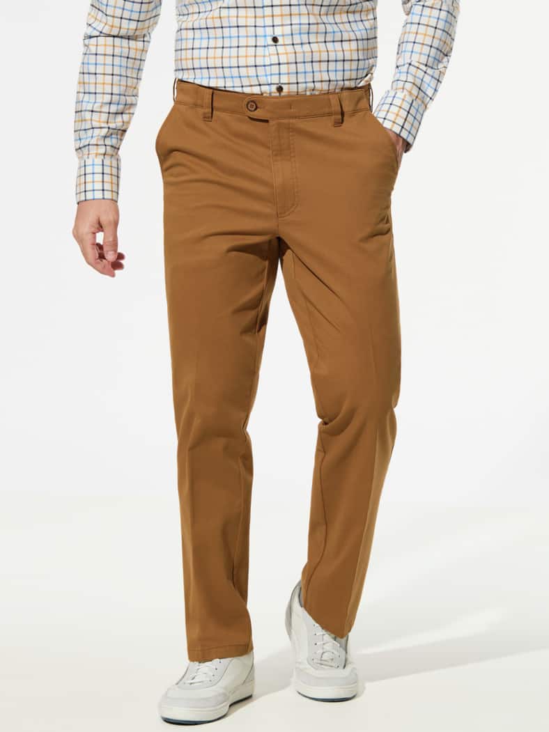 Extraglatt Dehnbund-Chino Safran