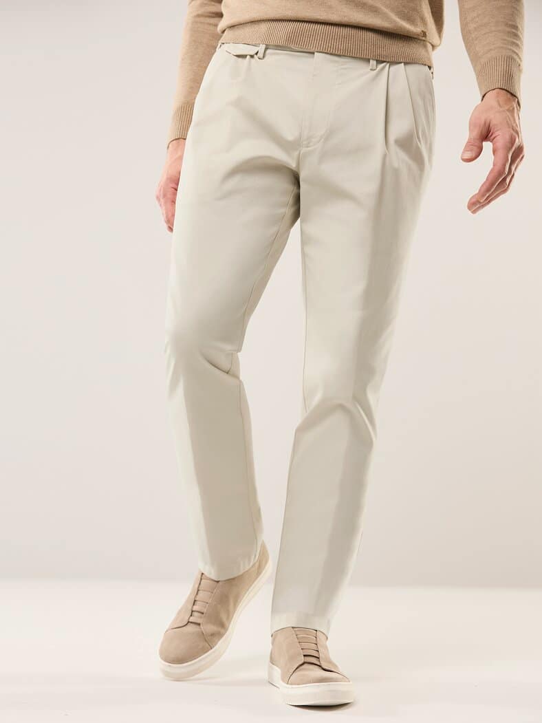 Feintwill Bundfalten-Chino Natur