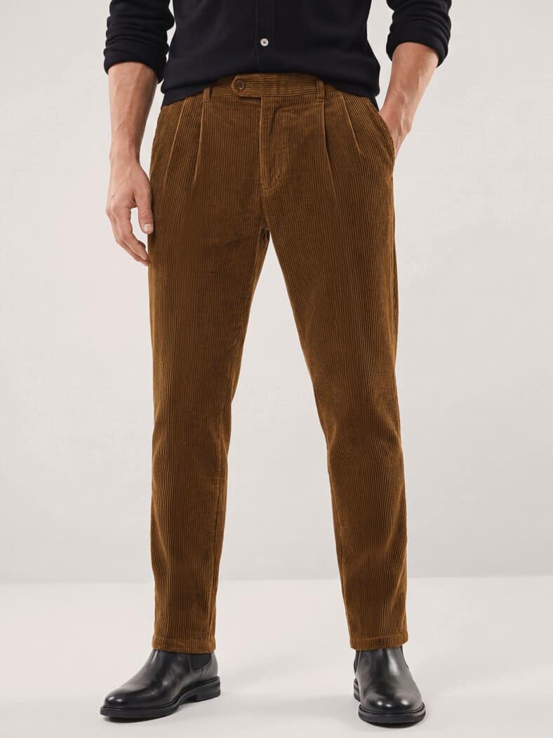 Cordhose mit Bundfalte Caramell