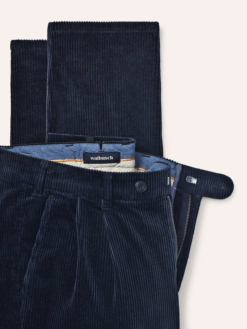 Cordhose mit Bundfalte Marine