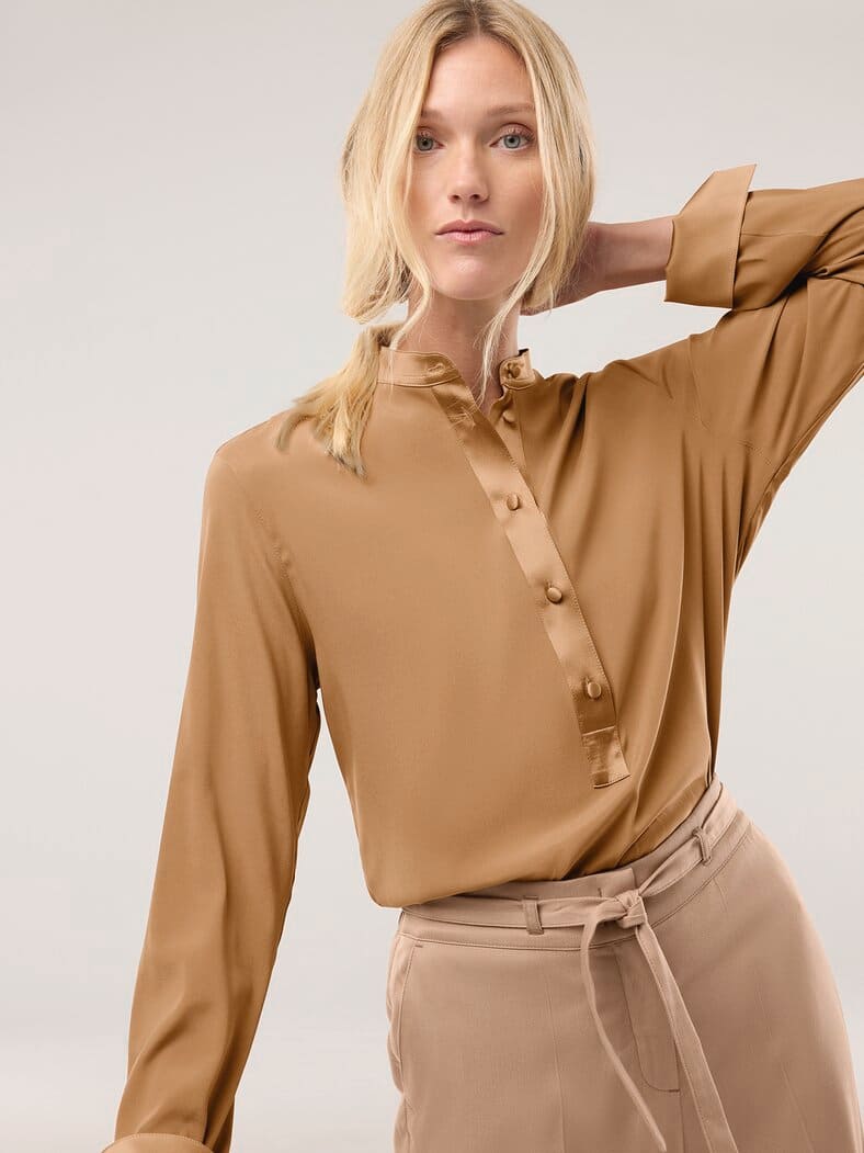 Polo Bluse aus Seide Praline