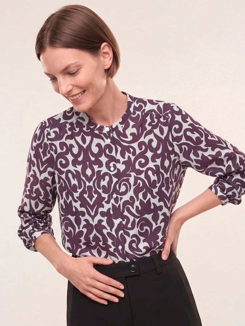 Bluse mit Seide Druck Cassis