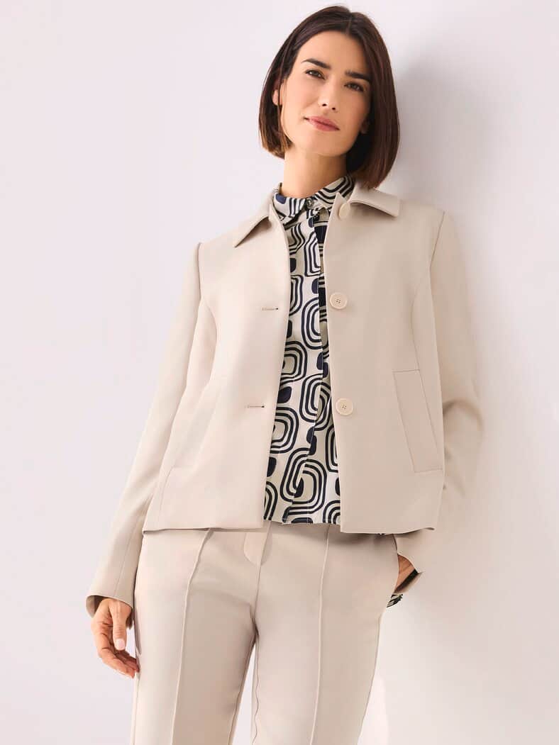 Outfit Kofferblazer in A-Linie