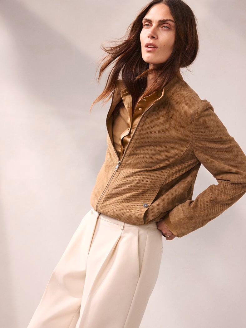 Outfit Ziegenvelours Perfo Blouson