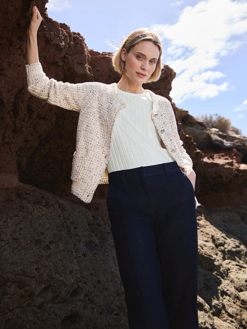 Outfit Strickjacke Bouclegarn