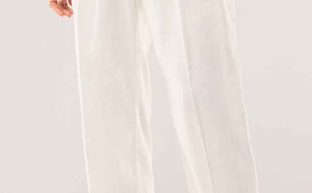 Abbildung Bundfaltenhose aus Leinenmix in Offwhite
